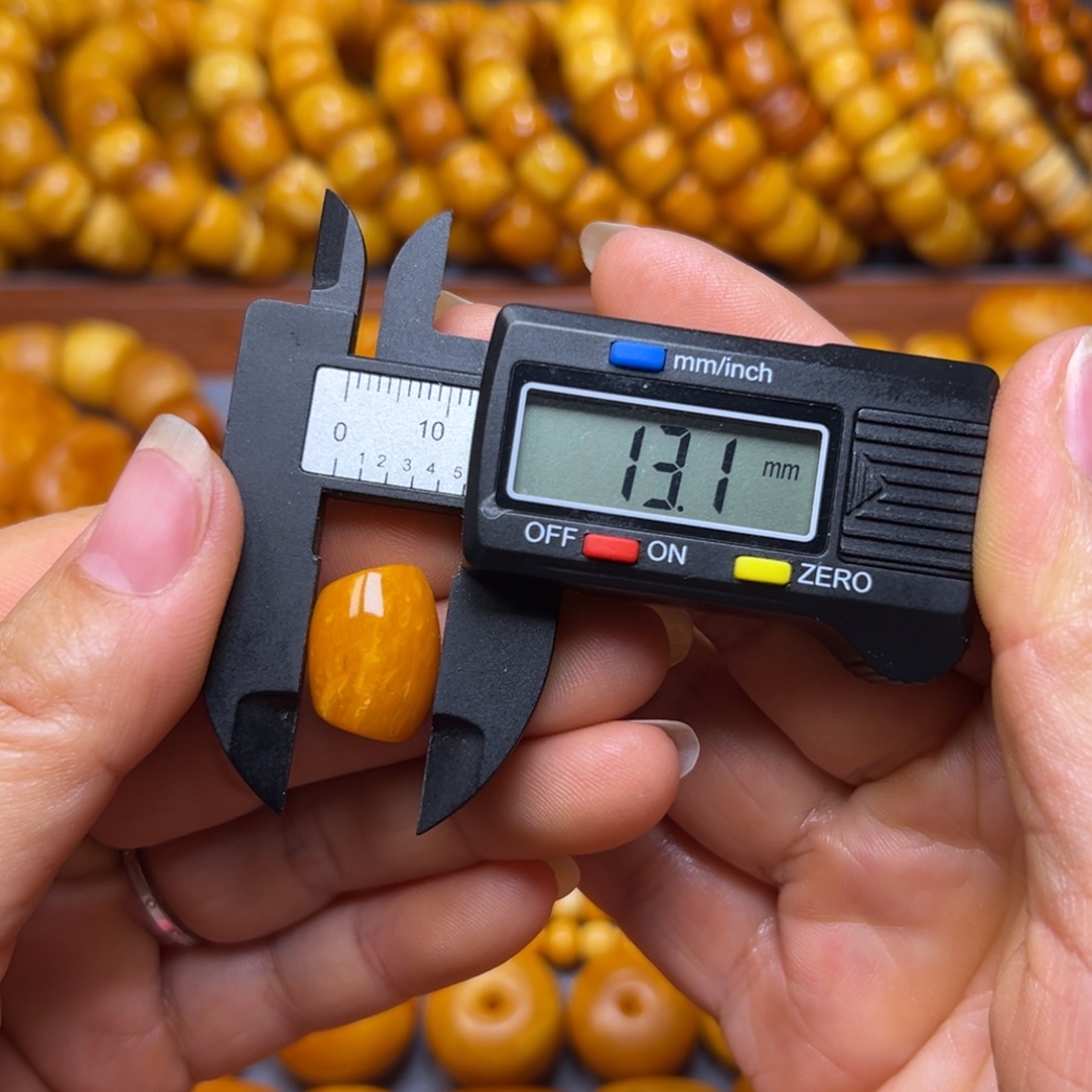 蜜蜡未镶嵌吊坠(不含链)