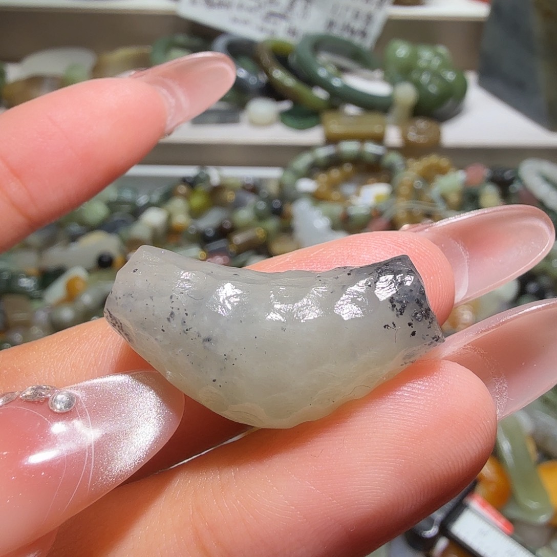 和田玉未镶嵌珠宝奇石