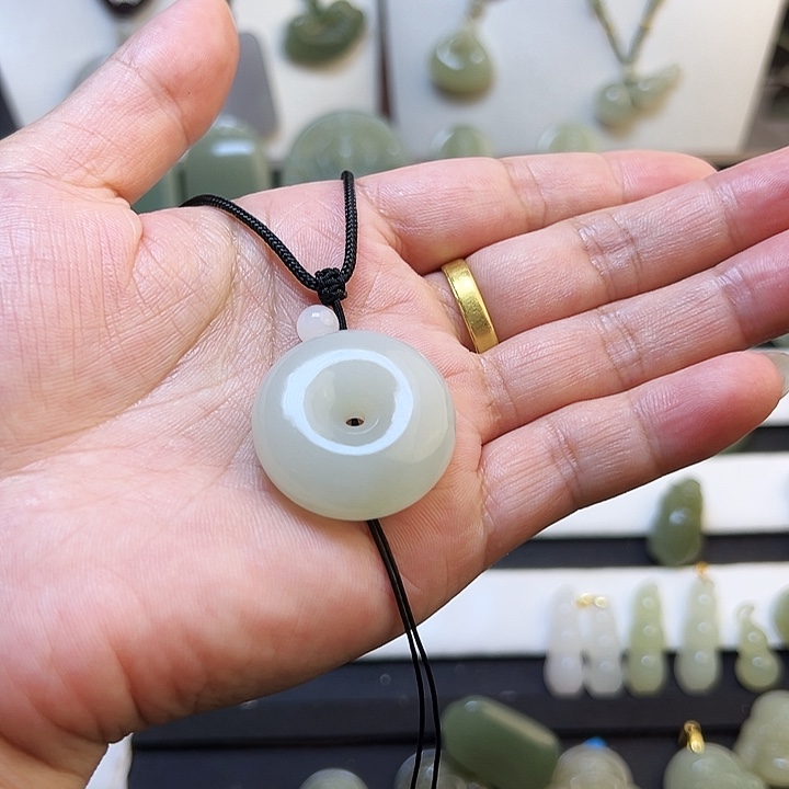 吊坠(不含链)未镶嵌和田玉666