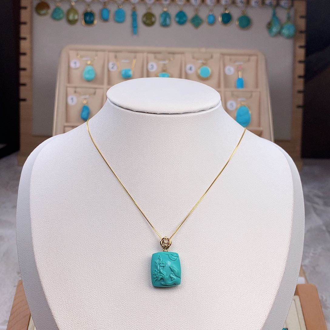 绿松石颈饰18K金镶嵌