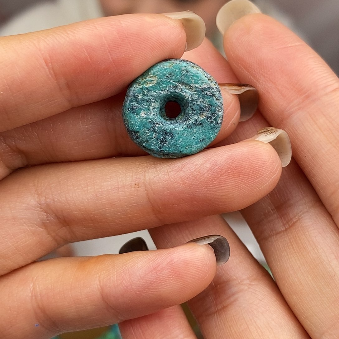 绿松石未镶嵌原矿