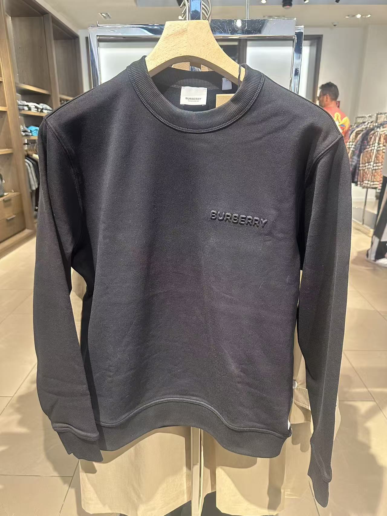 未使用 BURBERRY/博柏利 圆领字经典母标志 卫衣