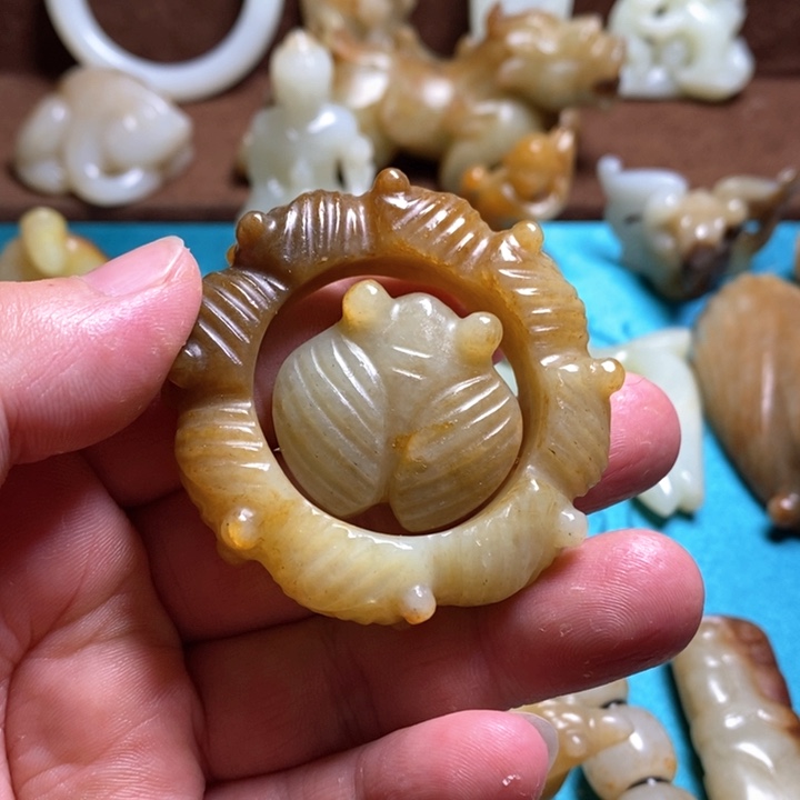 和田玉未镶嵌挂件