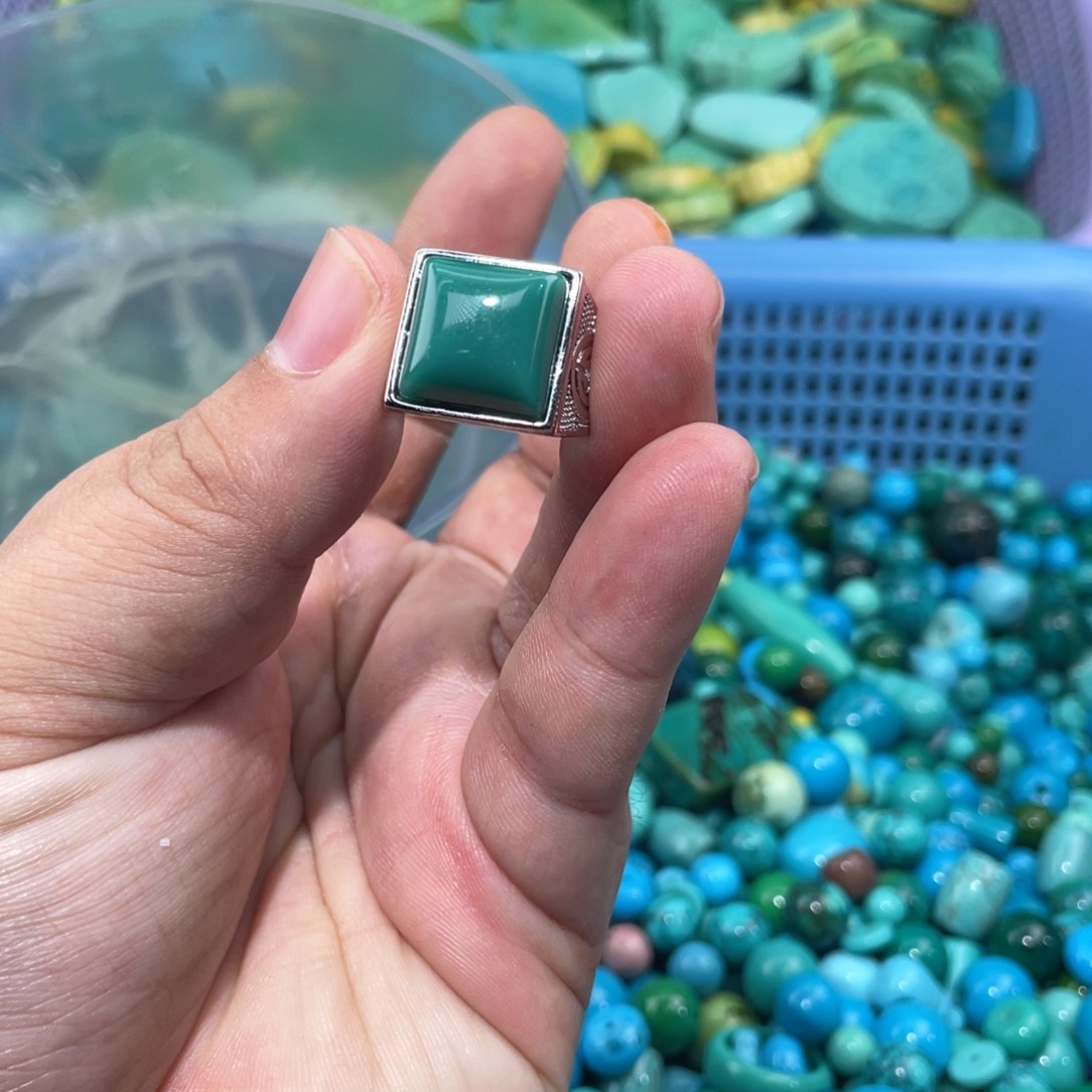 未镶嵌菱锰矿珠宝半成品