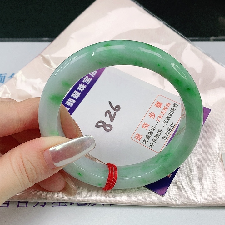 翡翠未镶嵌手镯翡翠手镯