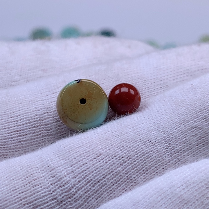 南红玛瑙未镶嵌珠宝奇石