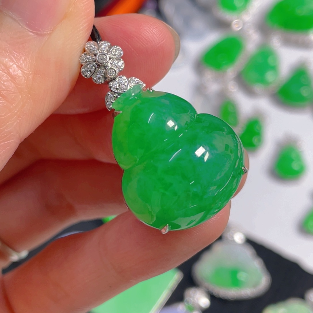 翡翠18K金镶嵌吊坠(不含链)