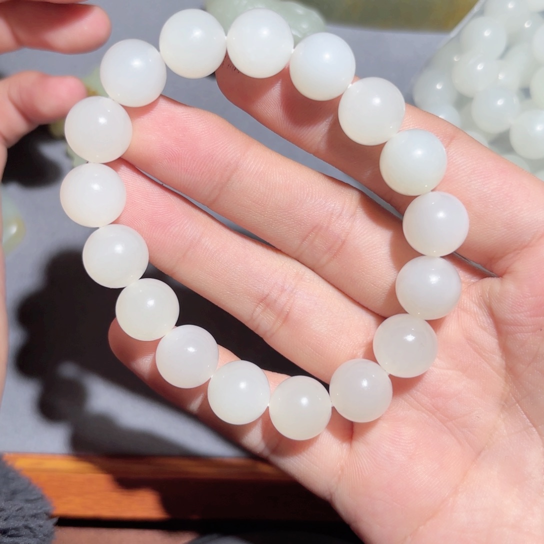 和田玉手链未镶嵌安****r