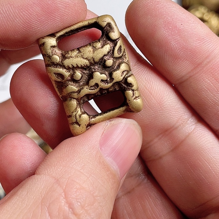 玛瑙/玉髓颈饰合金