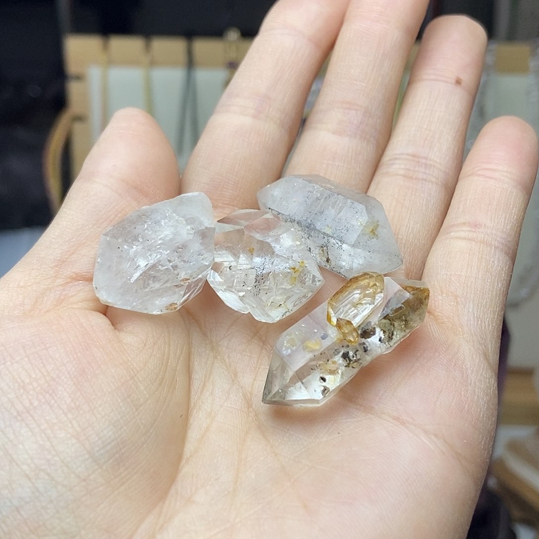 水晶摆件（124多样性发一个未镶嵌日**城