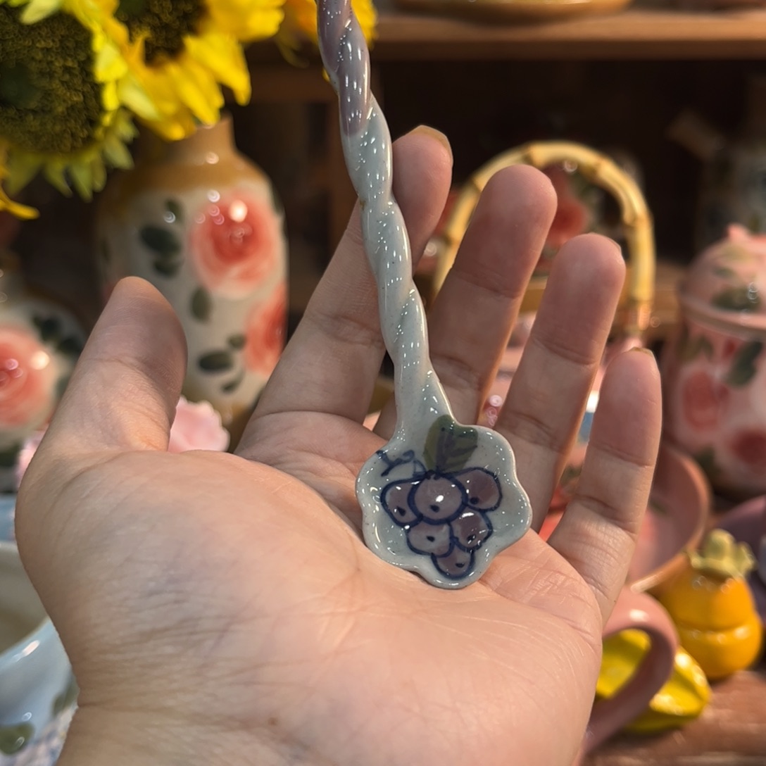 壶红红火火恍恍惚惚哈哈哈哈笑出声