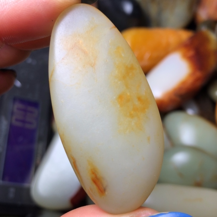 和田玉未镶嵌珠宝奇石