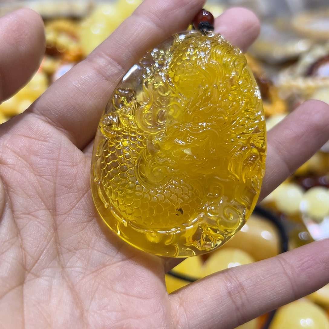 琥珀珠宝奇石未镶嵌