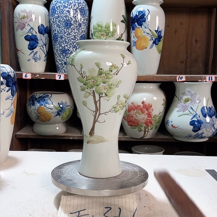 瓶梅瓶绿绿梅花新款陶瓷陶瓷