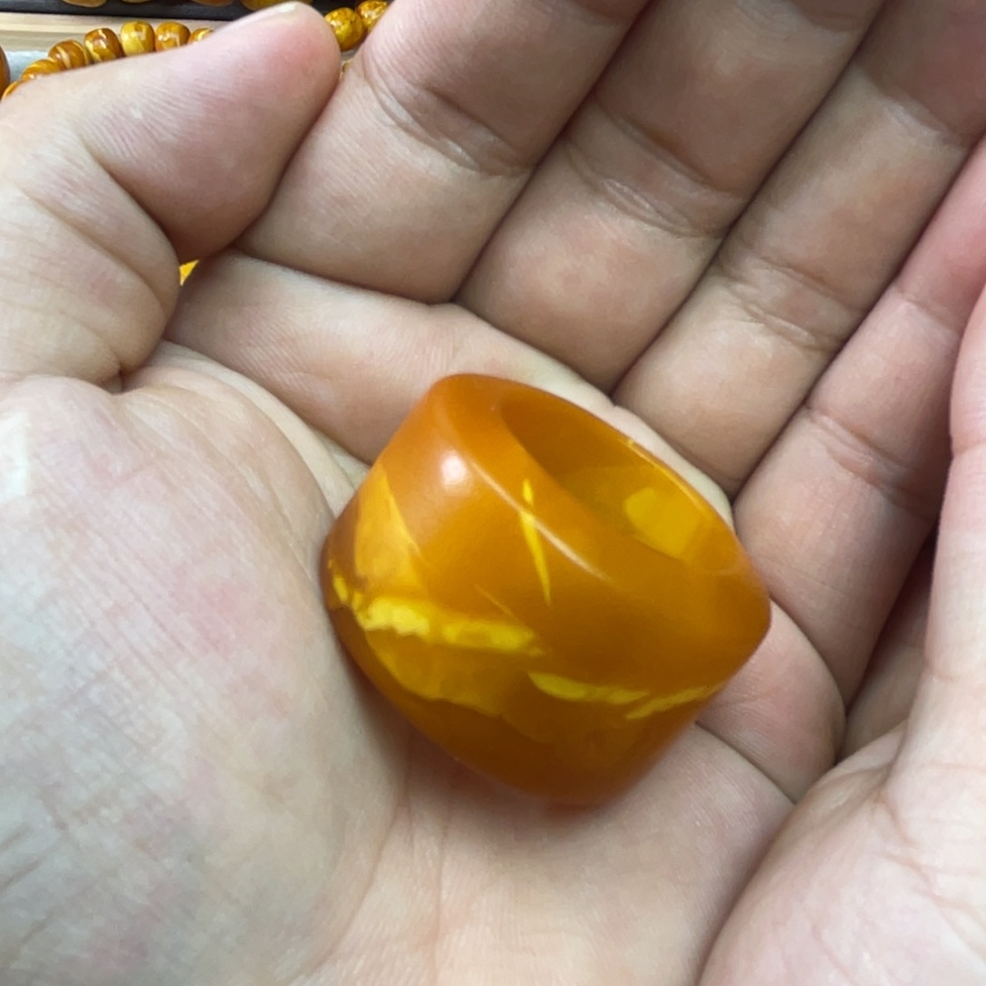 琥珀未镶嵌吊坠(不含链)