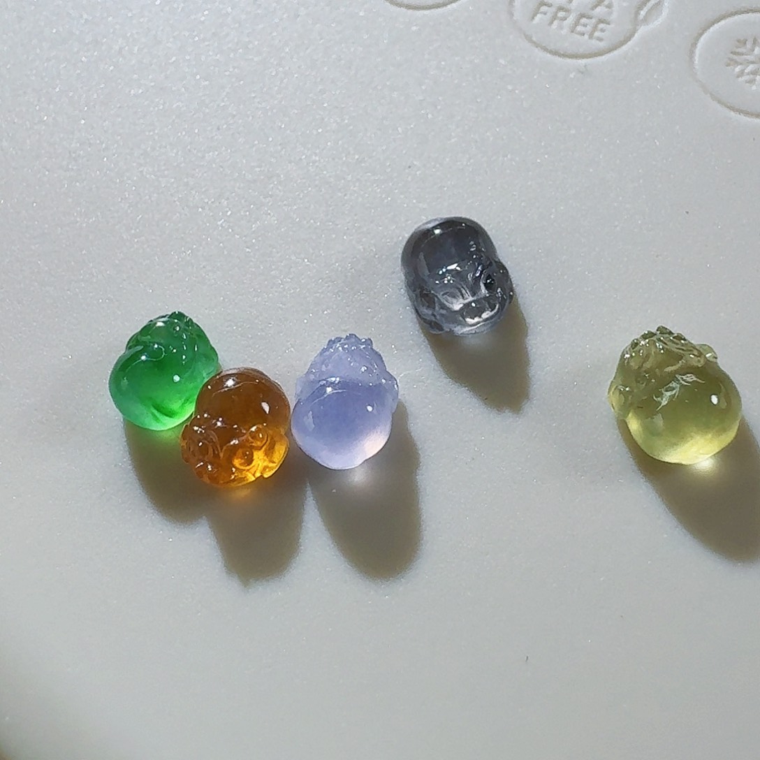 翡翠颈饰未镶嵌金蟾