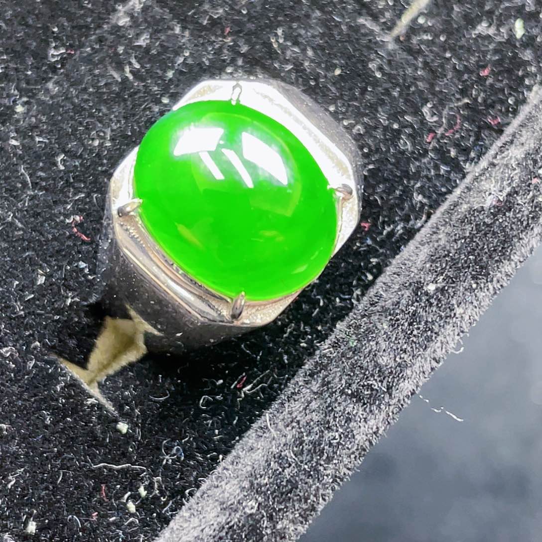 翡翠颈饰未镶嵌15，