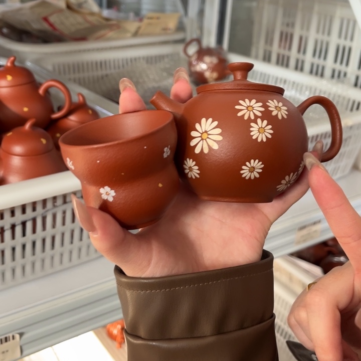 两件套哈哈哈哈哈哈