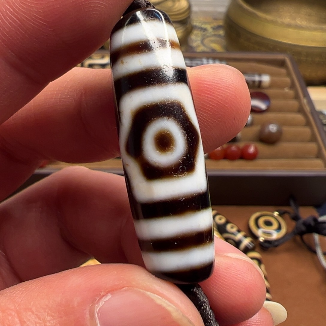 玛瑙/玉髓颈饰未镶嵌及**乐