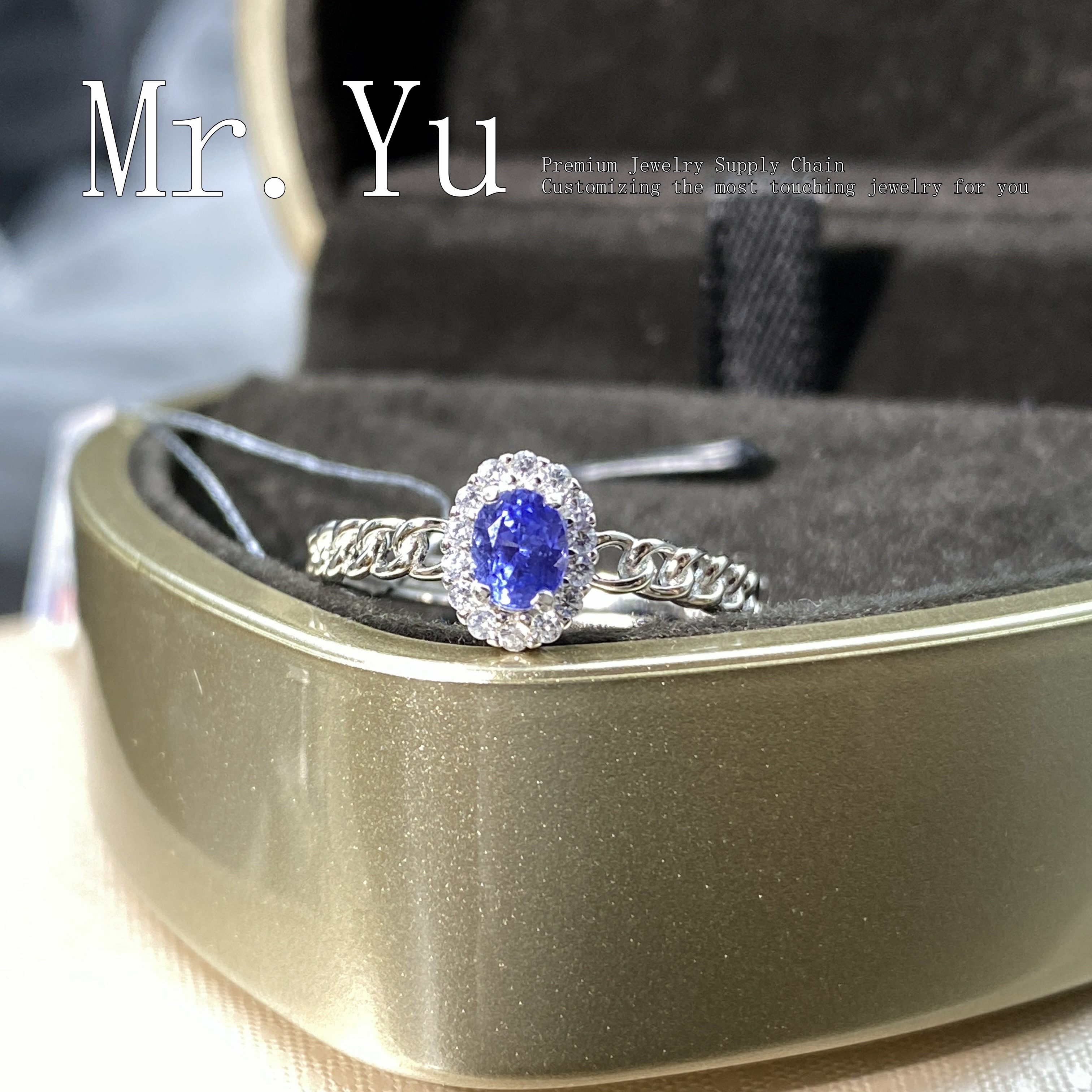 天然蓝宝石戒指椭圆蓝色气质轻奢时尚经典简单围镶个性设计lb140