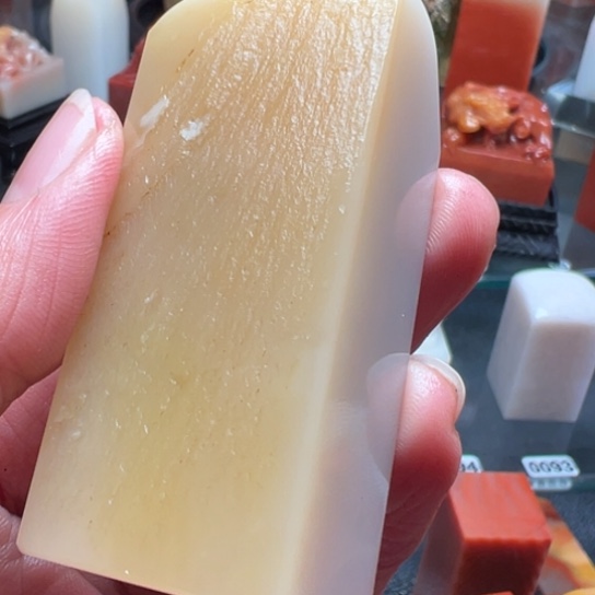 老挝石J****s文洋石掘性