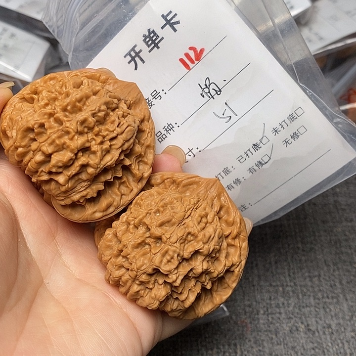 文玩核桃把件112哈哈哈