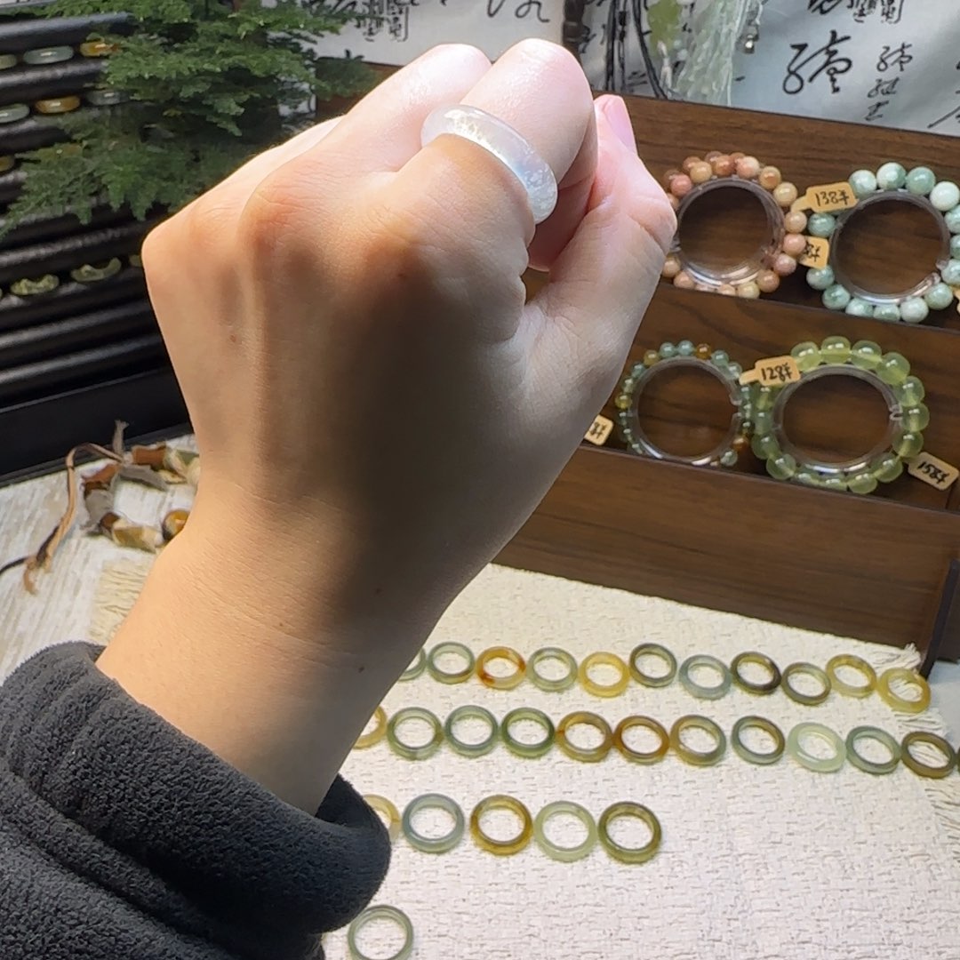 8***5蛇纹石玉合金颈饰