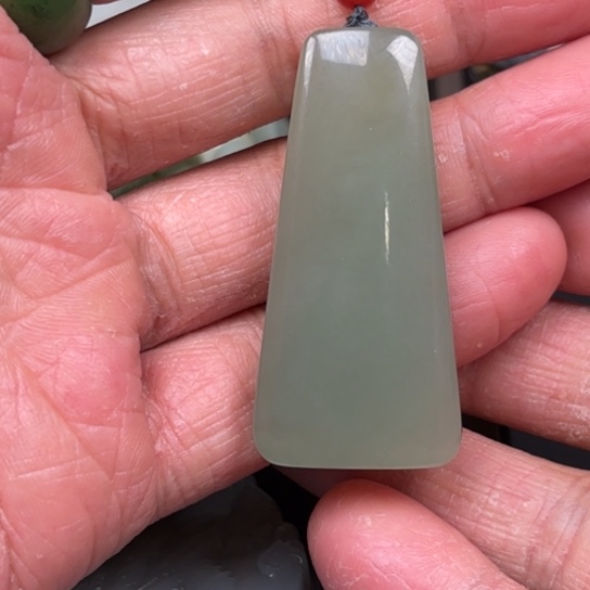 和田玉吊坠未镶嵌