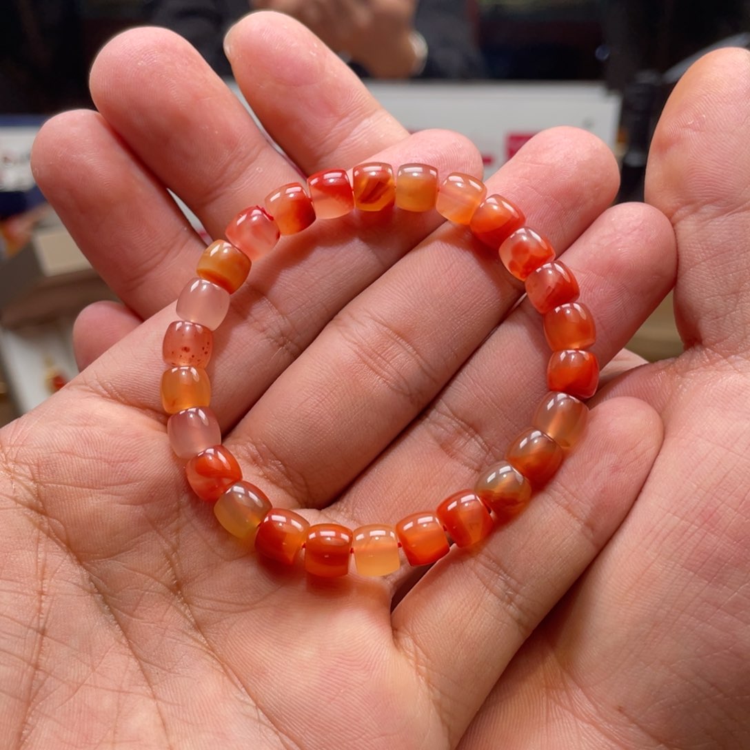 南红玛瑙单圈未镶嵌8mm➕直切飘花