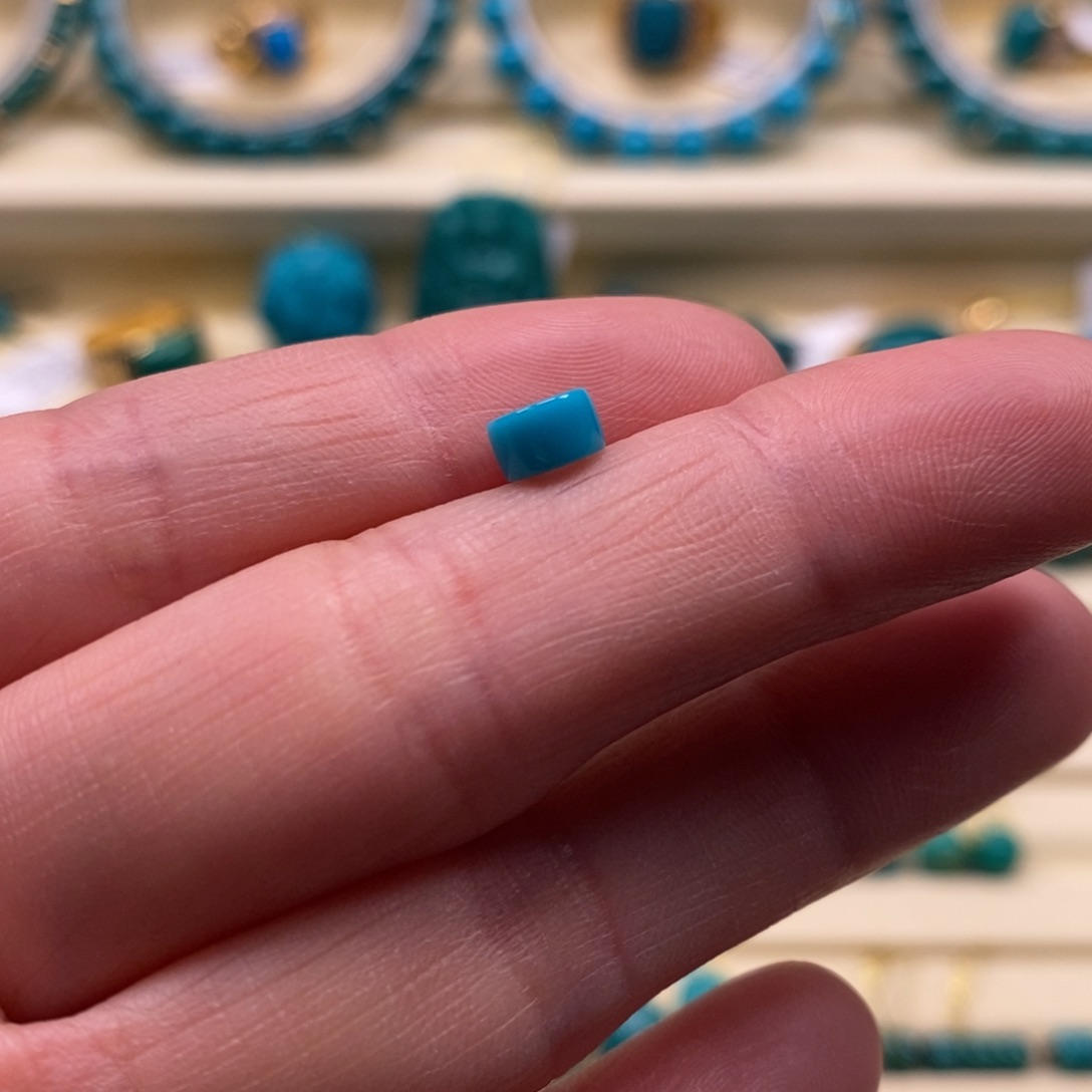 绿松石珠宝奇石未镶嵌直径5.7×3.4直切