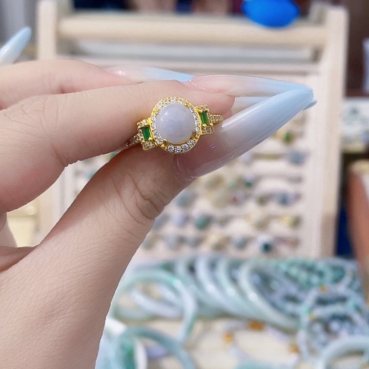 翡翠未镶嵌颈饰天然翡翠Ａ货