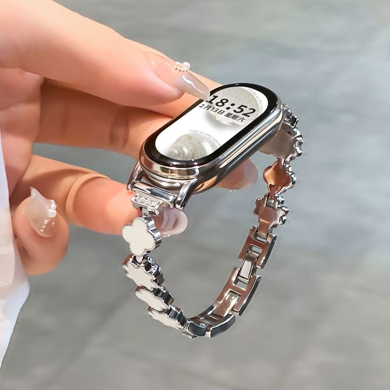 均尚适用小米手环10/9/8表带四叶草贝母金属百搭nfc版夏天可调节