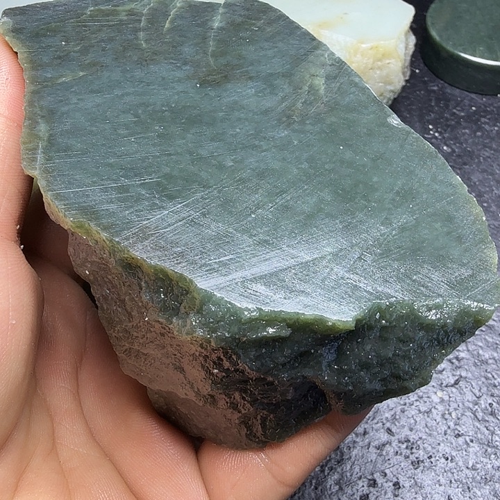 和田玉（糖玉）未镶嵌珠宝奇石