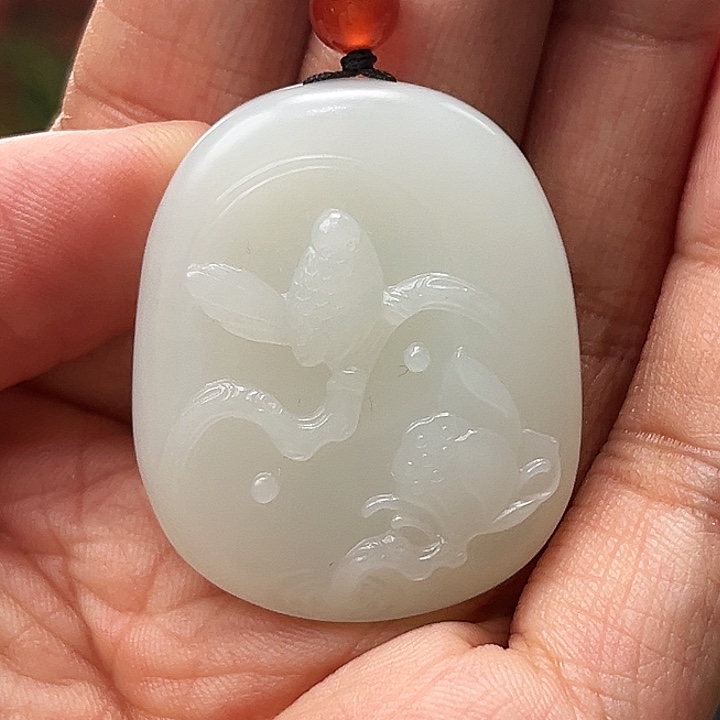 和田玉颈饰未镶嵌