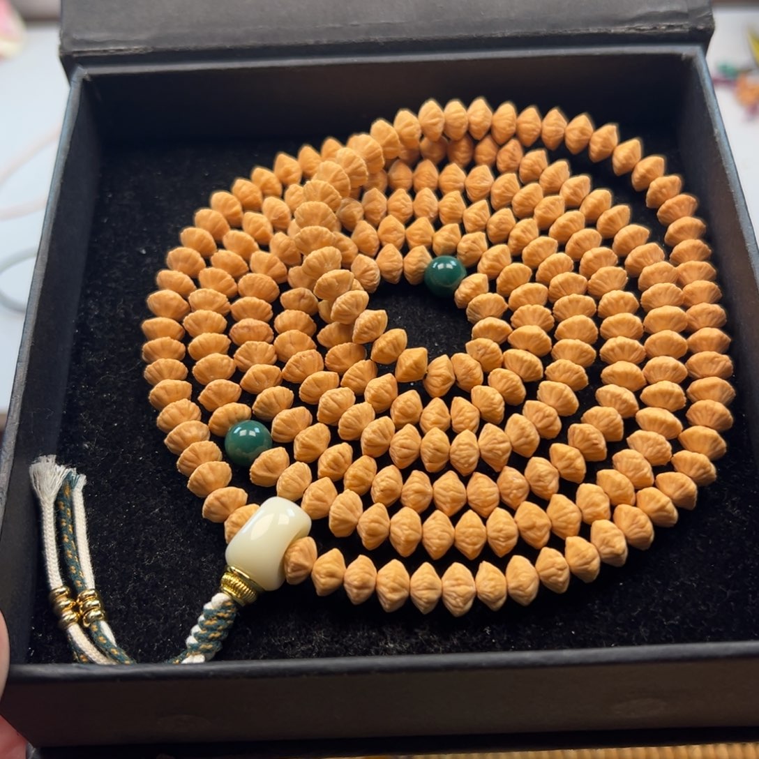 甘***草吊坠莲花菩提福满双莲