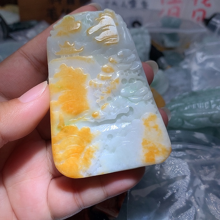 翡翠未镶嵌颈饰保真天然a货翡翠