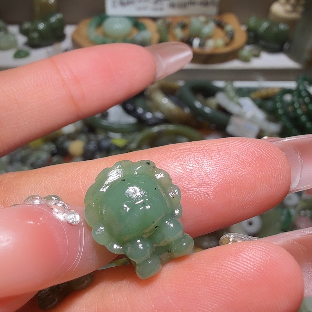 一****和田玉未镶嵌珠宝奇石