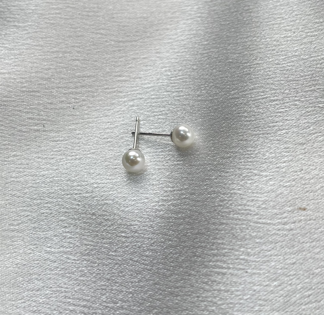 【小乐甄选】 S925银 淡水珍珠正圆钻光小耳钉4-5mm E085