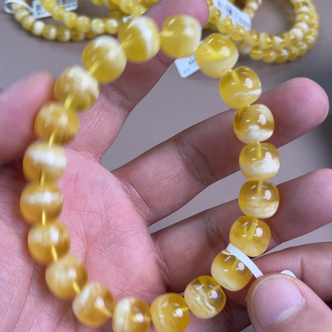 琥珀裸石未镶嵌0530000000