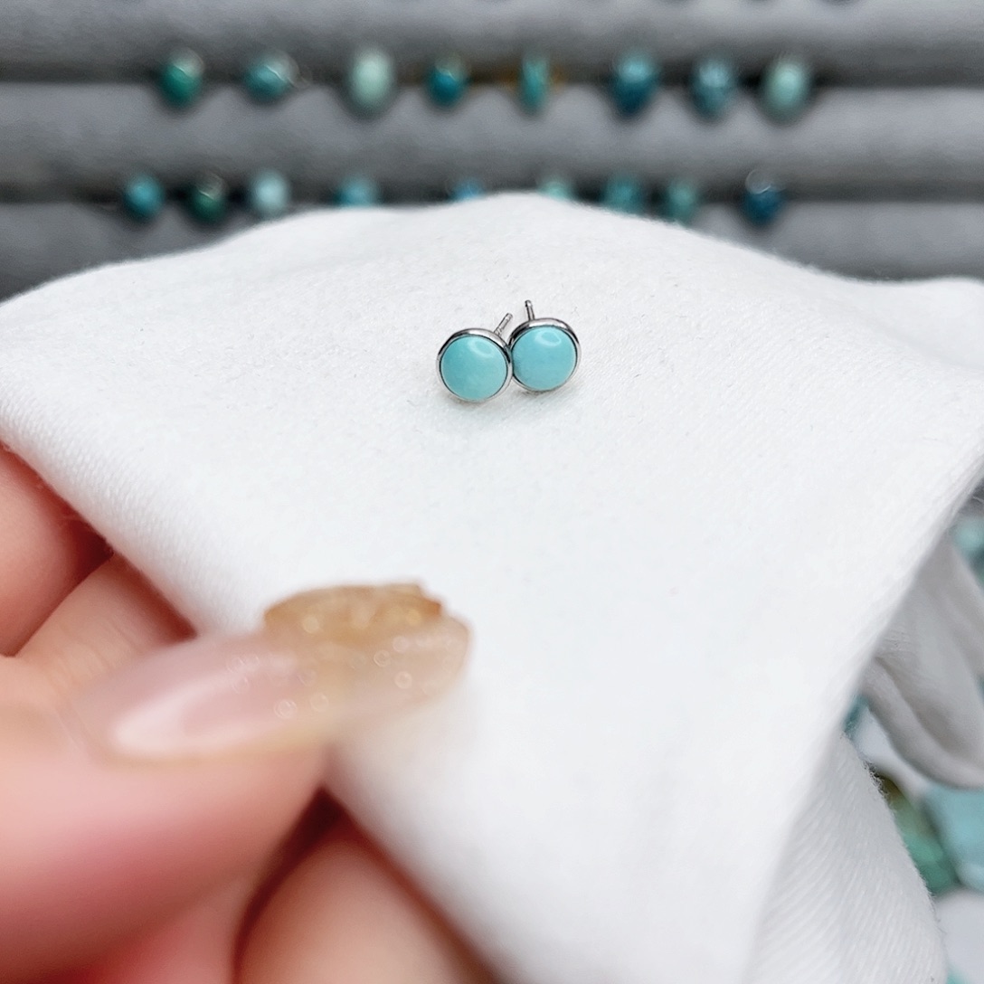 绿松石绿松石未镶嵌