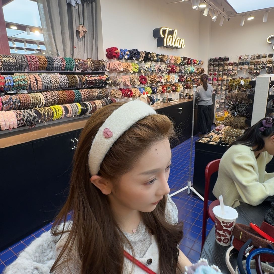 布艺铁合金白的粉色爱心发箍