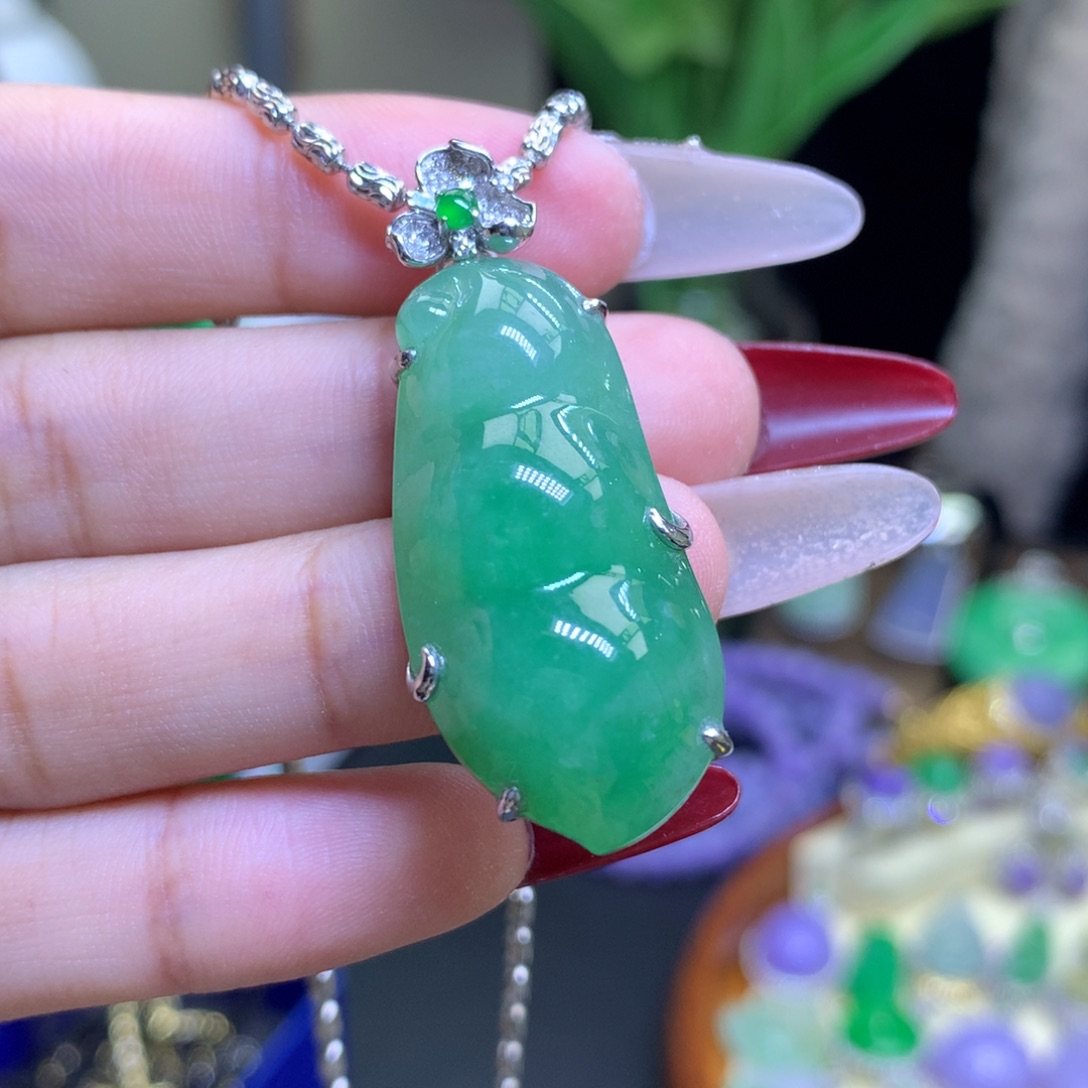 翡翠颈饰18K金镶嵌天然