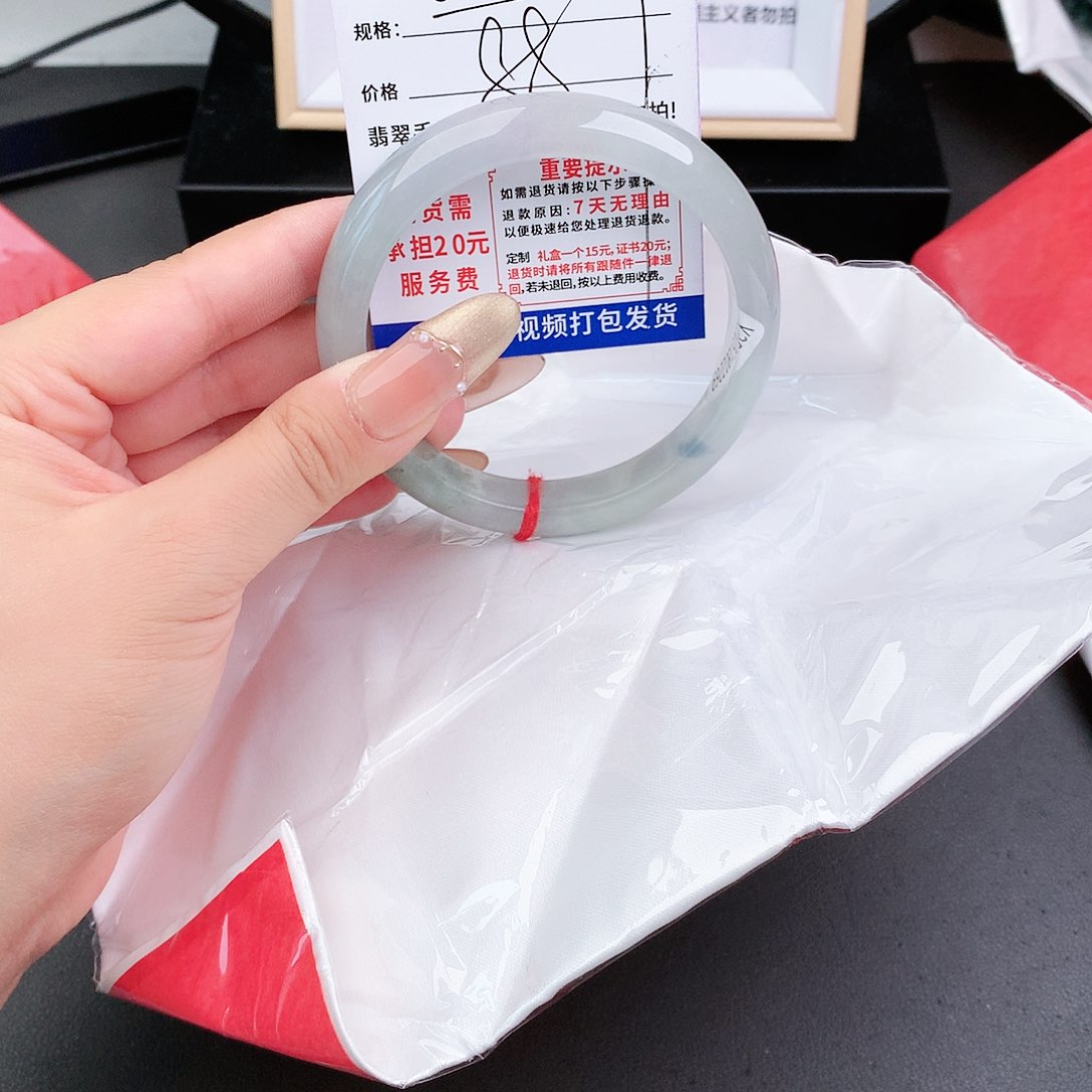 翡翠手镯未镶嵌手镯以实物为准微色差T40
