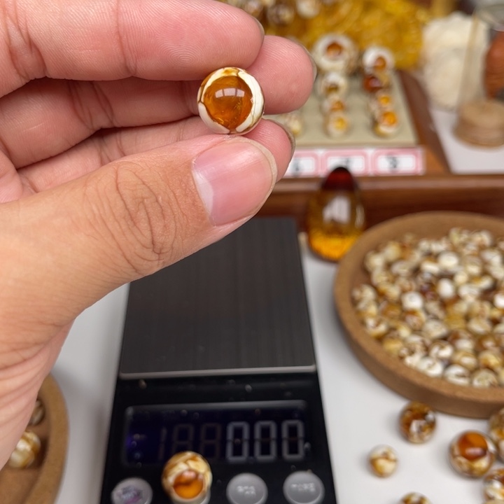 琥珀裸石未镶嵌茶*20号