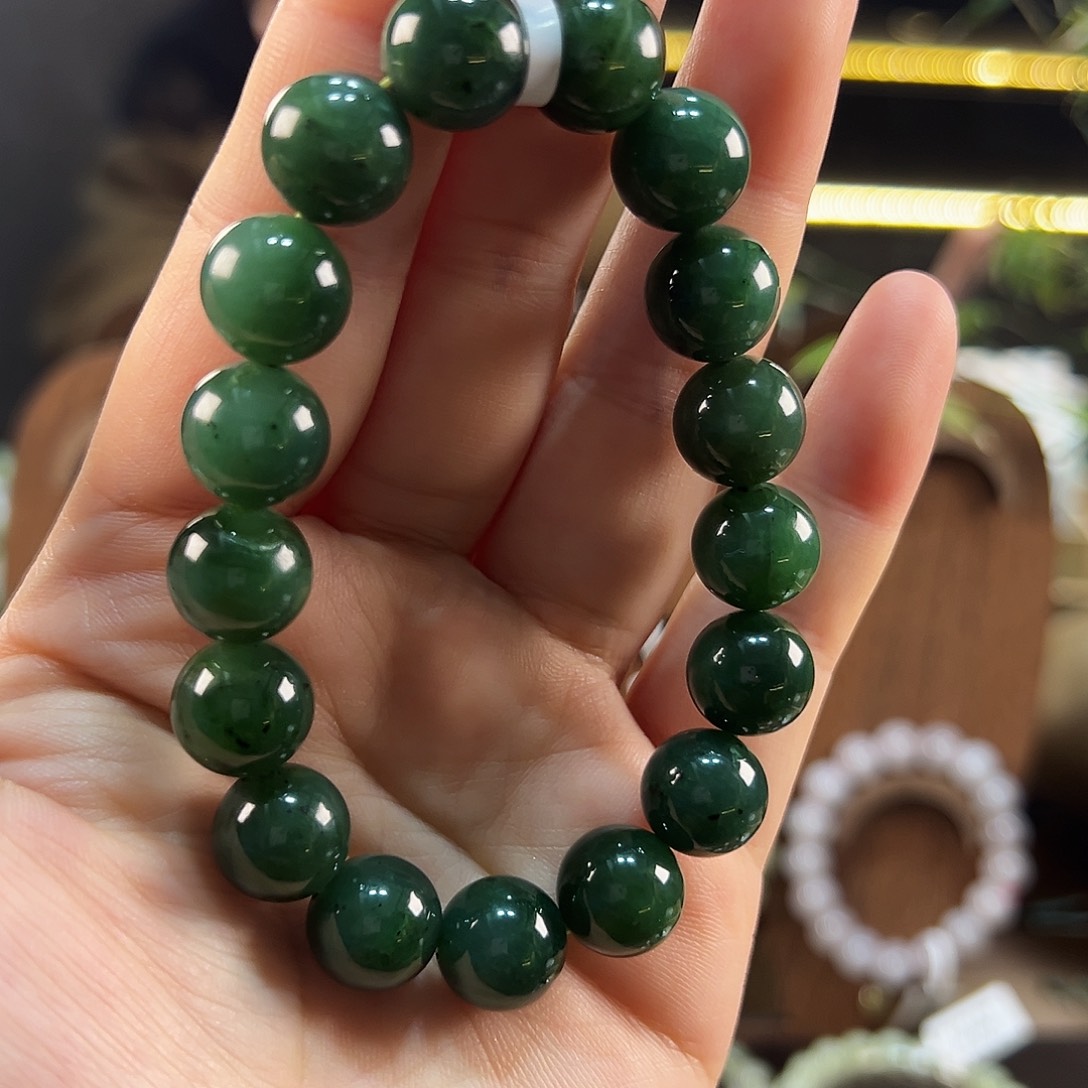 未镶嵌手链和田玉?****?卡十二高品碧玉佳佳