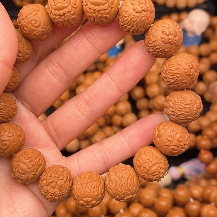 手串文玩核桃糟**子