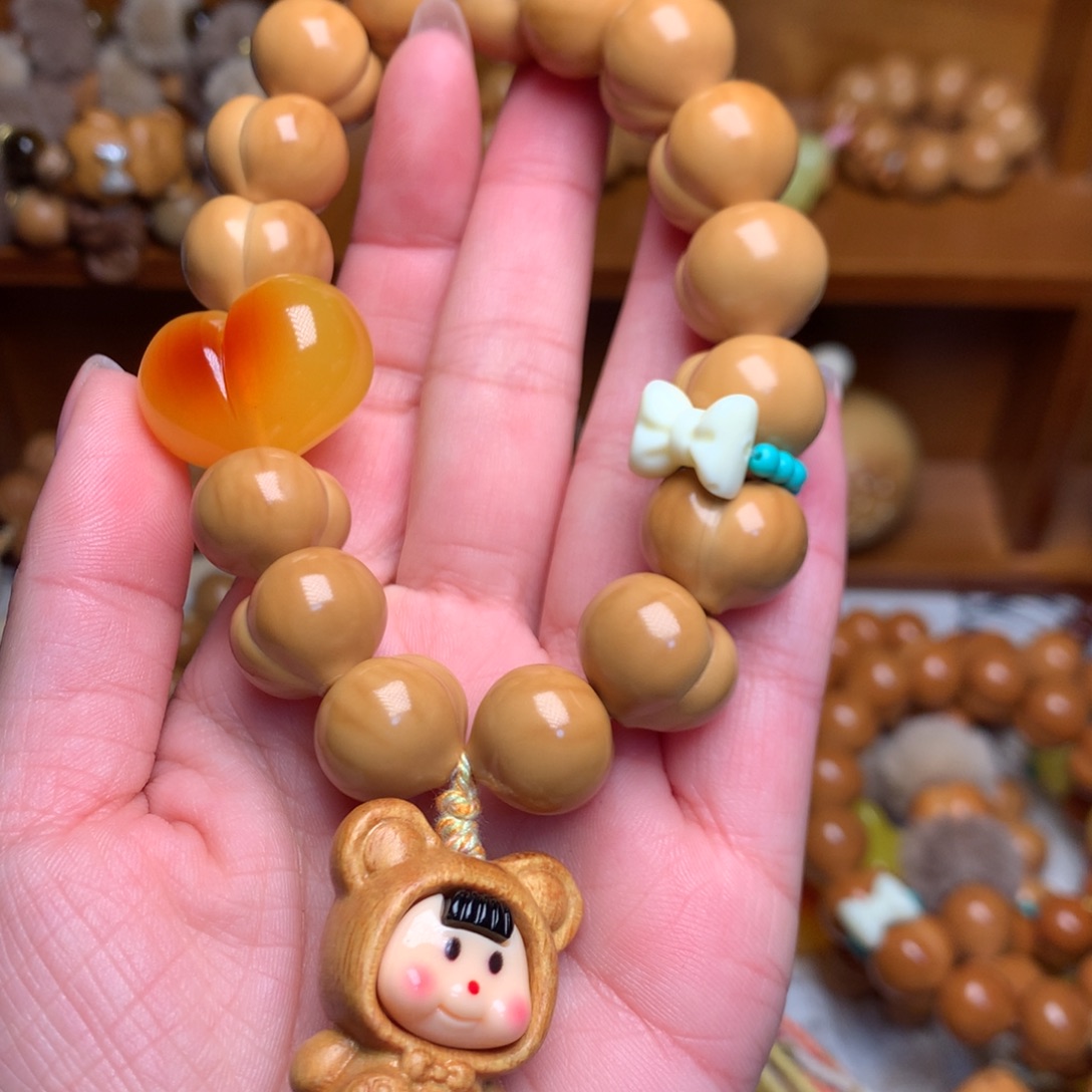 猴头核桃吊坠16高定屁桃手持定制