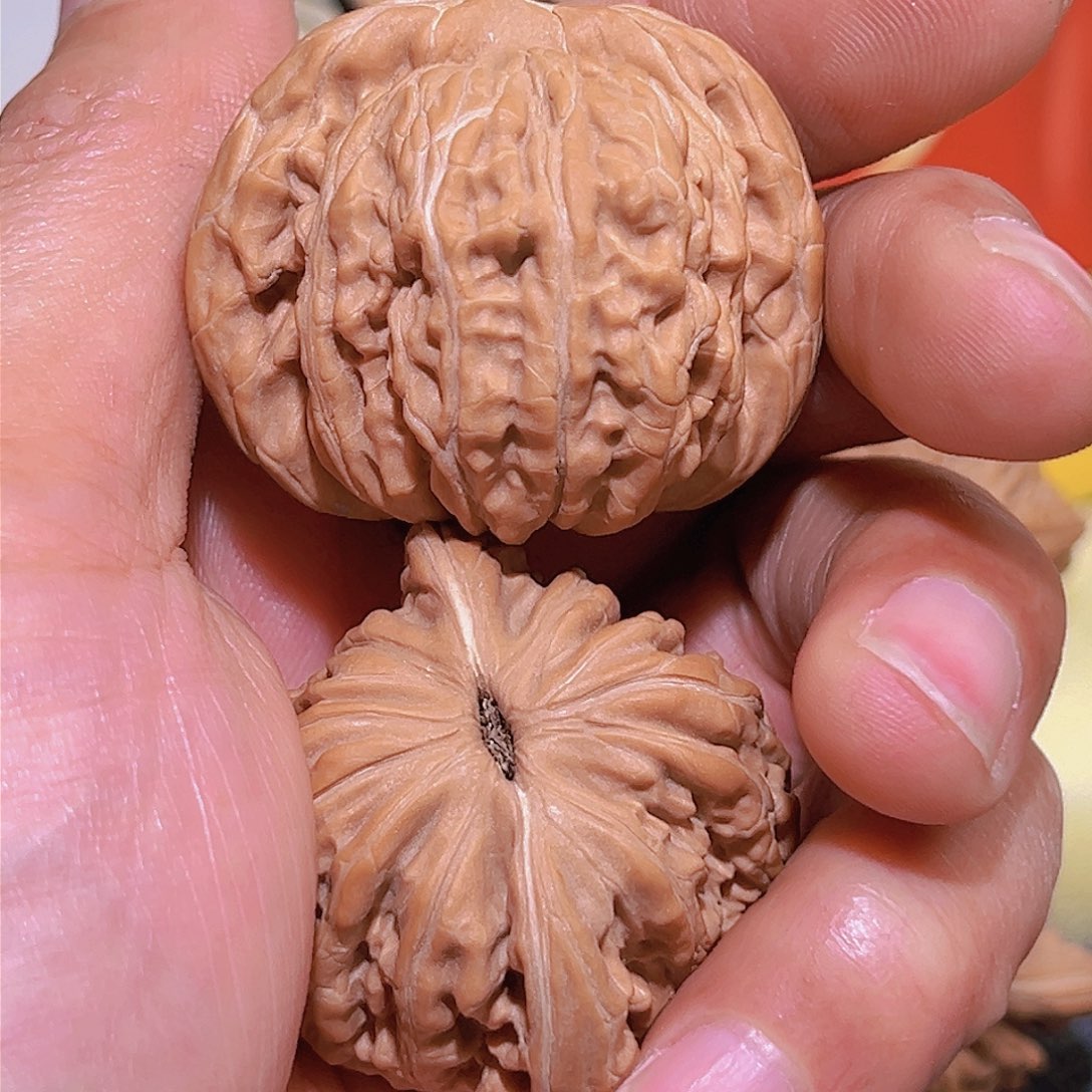 文玩核桃吊坠无****2汉高楼40