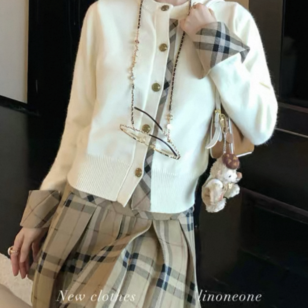 学院风撞色减龄格子拼接针织开衫与半身裙套装