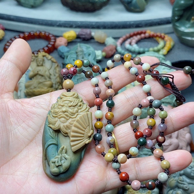 【闪购商品】定制石英质玉吊坠未镶嵌